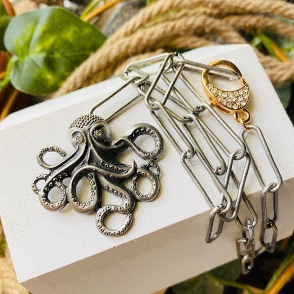 Octopus Paper Link Pewter Link Chain Necklace - Picture 1 of 6